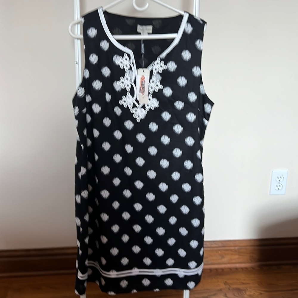 Charlie Paige Sleeveless cotton linen dress black and white